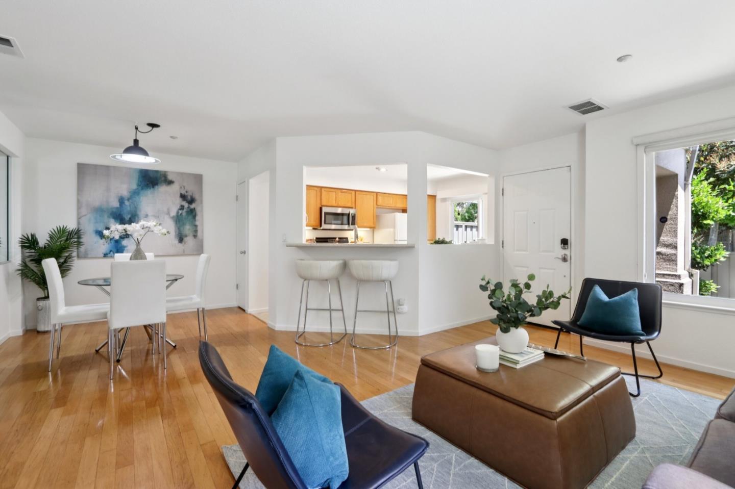 Detail Gallery Image 14 of 31 For 138 Griglio Dr, San Jose,  CA 95134 - 2 Beds | 2 Baths
