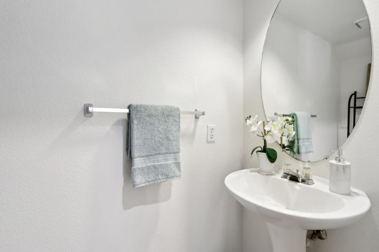 Detail Gallery Image 21 of 31 For 138 Griglio Dr, San Jose,  CA 95134 - 2 Beds | 2 Baths