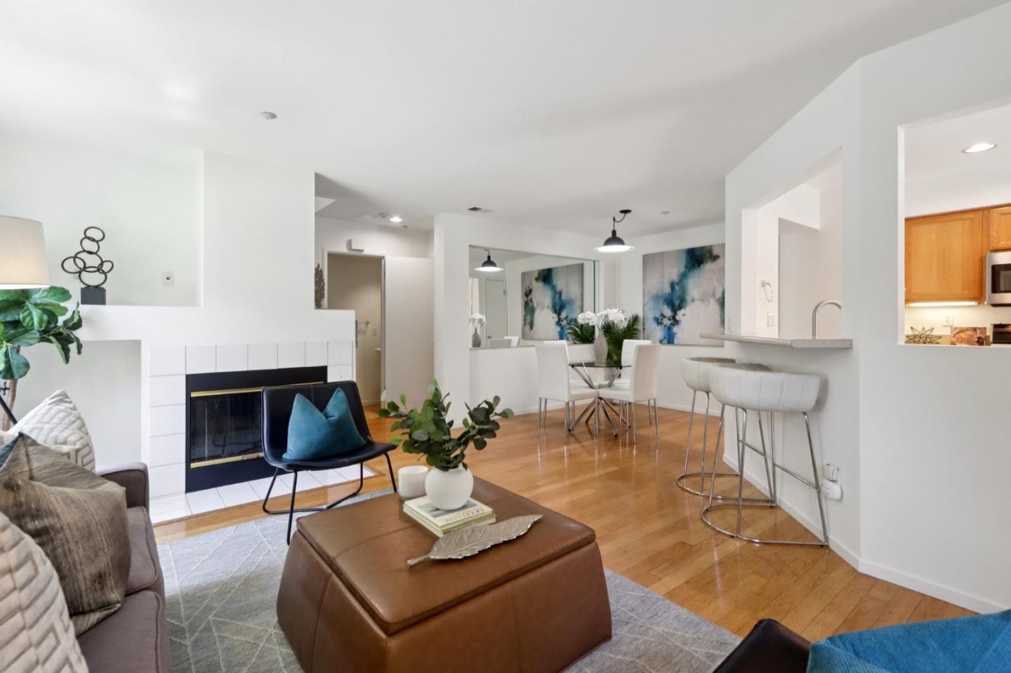 Detail Gallery Image 5 of 31 For 138 Griglio Dr, San Jose,  CA 95134 - 2 Beds | 2 Baths