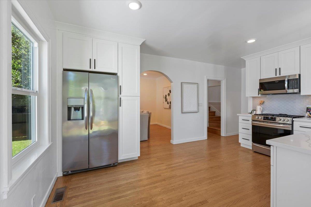 Detail Gallery Image 13 of 40 For 1555 Alma St, Palo Alto,  CA 94301 - 3 Beds | 1/1 Baths