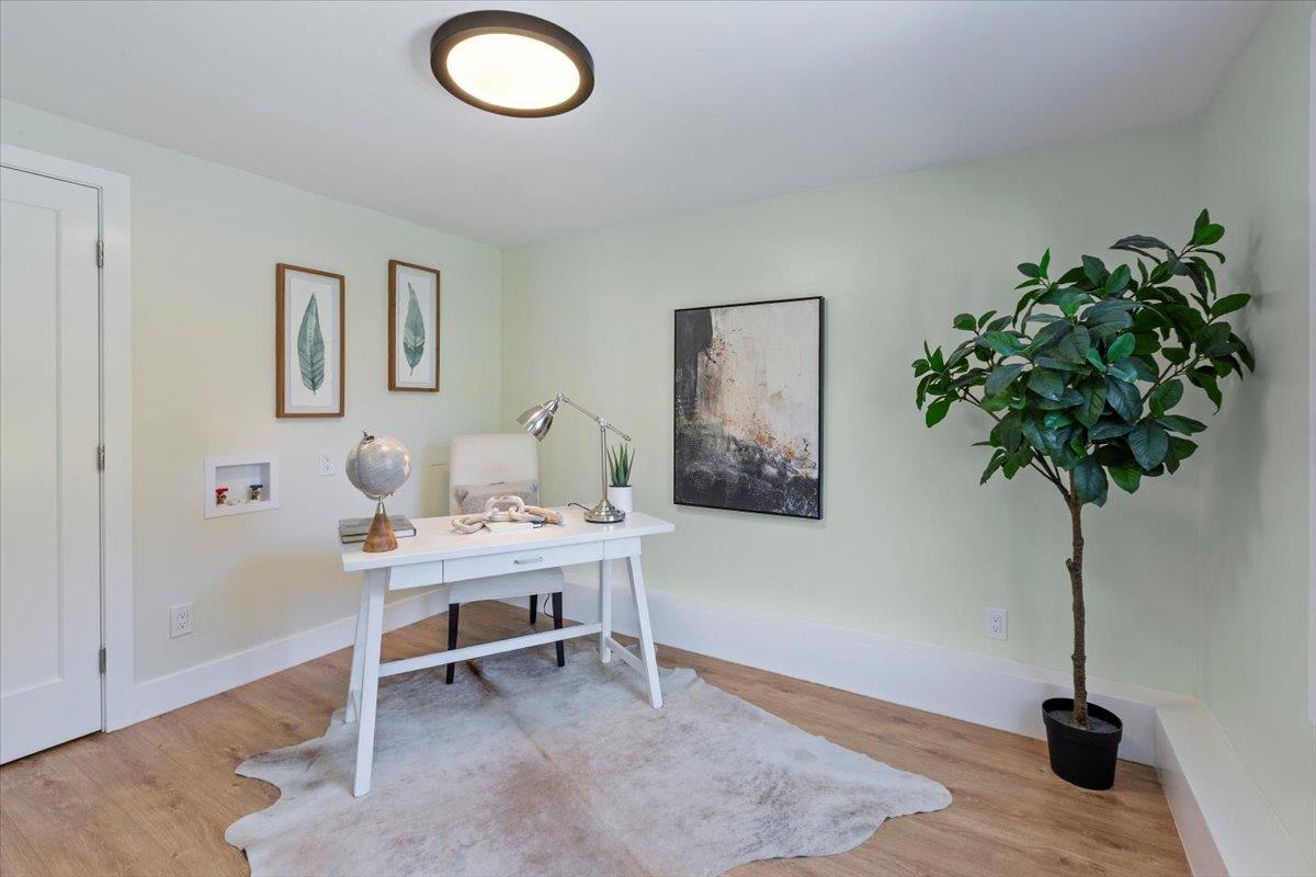 Detail Gallery Image 17 of 40 For 1555 Alma St, Palo Alto,  CA 94301 - 3 Beds | 1/1 Baths