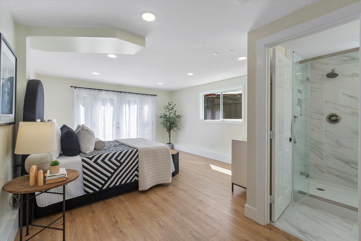 Detail Gallery Image 21 of 40 For 1555 Alma St, Palo Alto,  CA 94301 - 3 Beds | 1/1 Baths