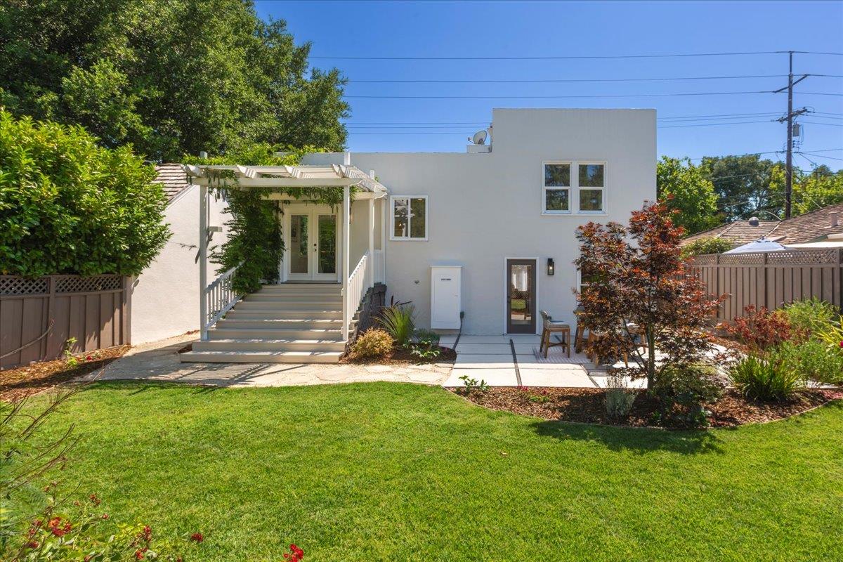 Detail Gallery Image 30 of 40 For 1555 Alma St, Palo Alto,  CA 94301 - 3 Beds | 1/1 Baths