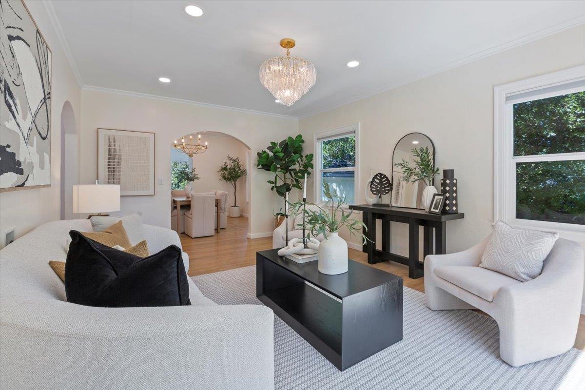 Detail Gallery Image 8 of 40 For 1555 Alma St, Palo Alto,  CA 94301 - 3 Beds | 1/1 Baths