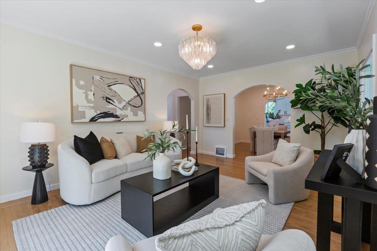 Detail Gallery Image 9 of 40 For 1555 Alma St, Palo Alto,  CA 94301 - 3 Beds | 1/1 Baths