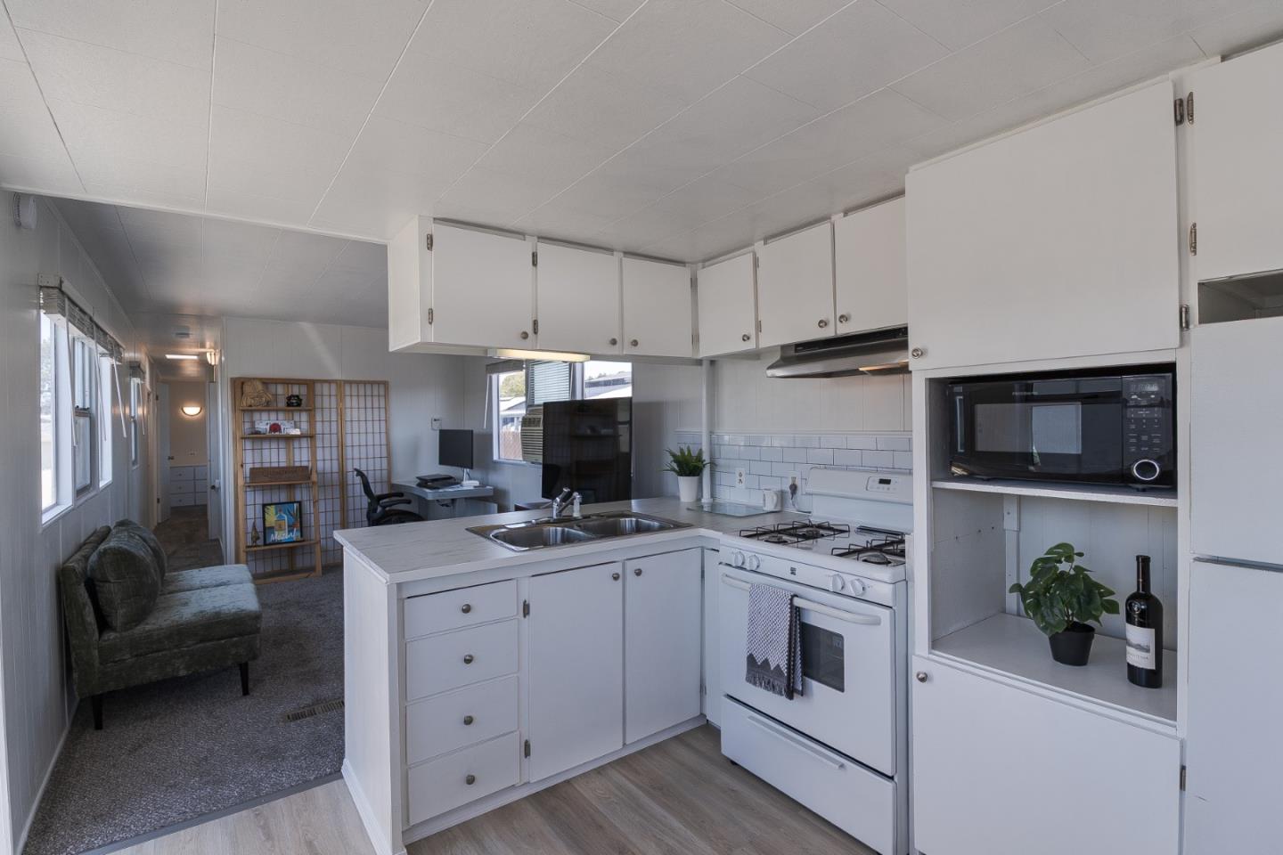 Detail Gallery Image 2 of 15 For 1740 Broadway St #29,  Vallejo,  CA 94589 - 1 Beds | 1 Baths
