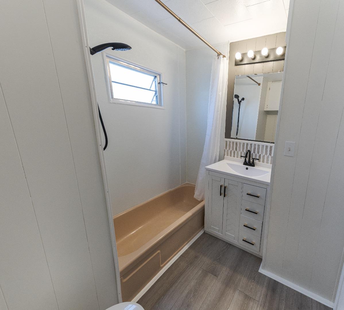 Detail Gallery Image 6 of 15 For 1740 Broadway St #29,  Vallejo,  CA 94589 - 1 Beds | 1 Baths