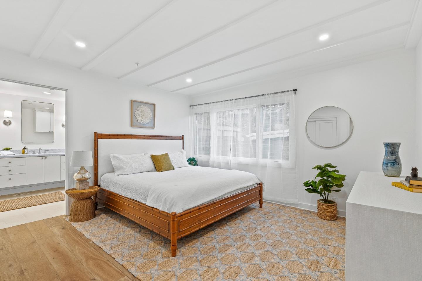 Detail Gallery Image 17 of 34 For 0 Santa Fe 4 Se of Ocean St, Carmel,  CA 93923 - 2 Beds | 2 Baths