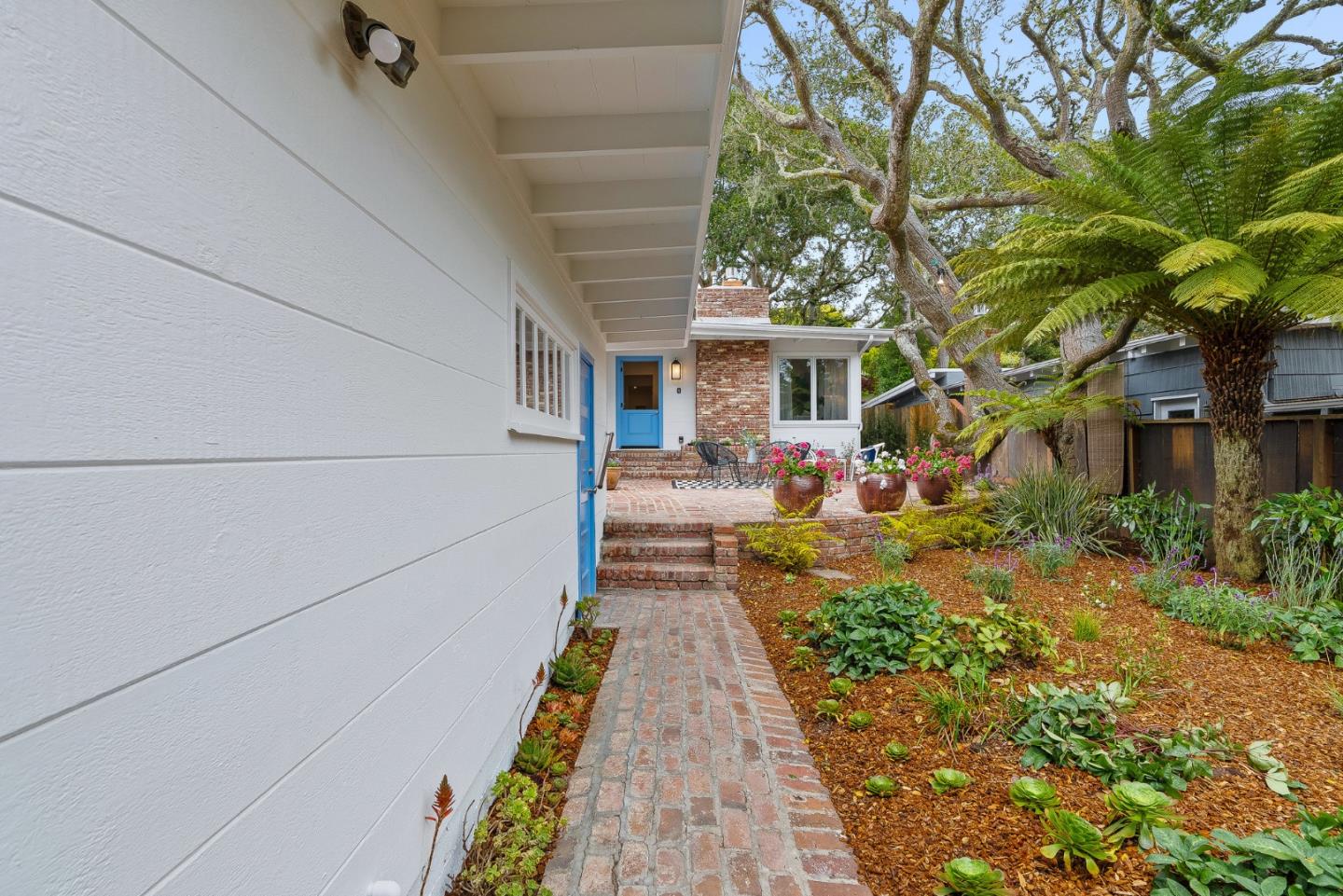 Detail Gallery Image 31 of 34 For 0 Santa Fe 4 Se of Ocean St, Carmel,  CA 93923 - 2 Beds | 2 Baths