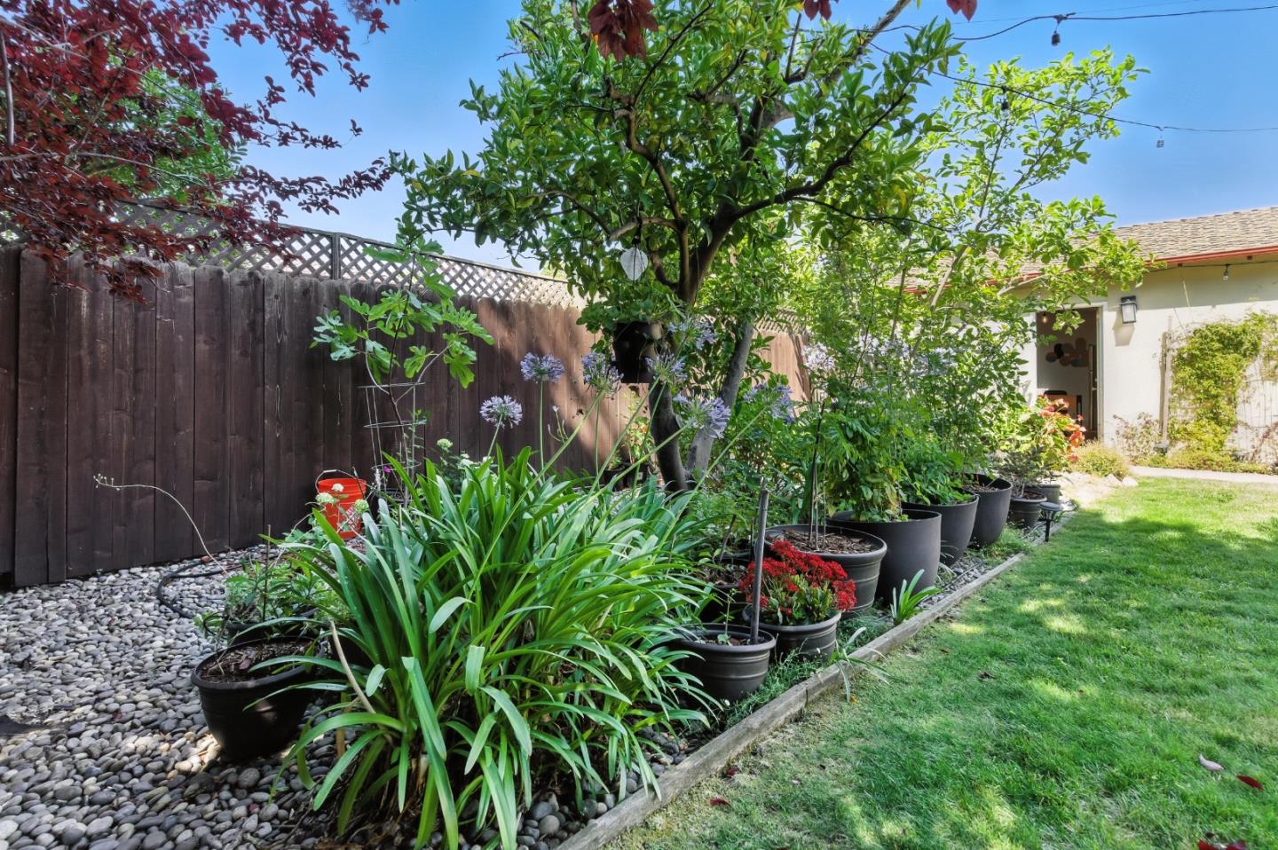 Detail Gallery Image 30 of 39 For 1640 Kentfield Ave, Redwood City,  CA 94061 - 3 Beds | 2 Baths