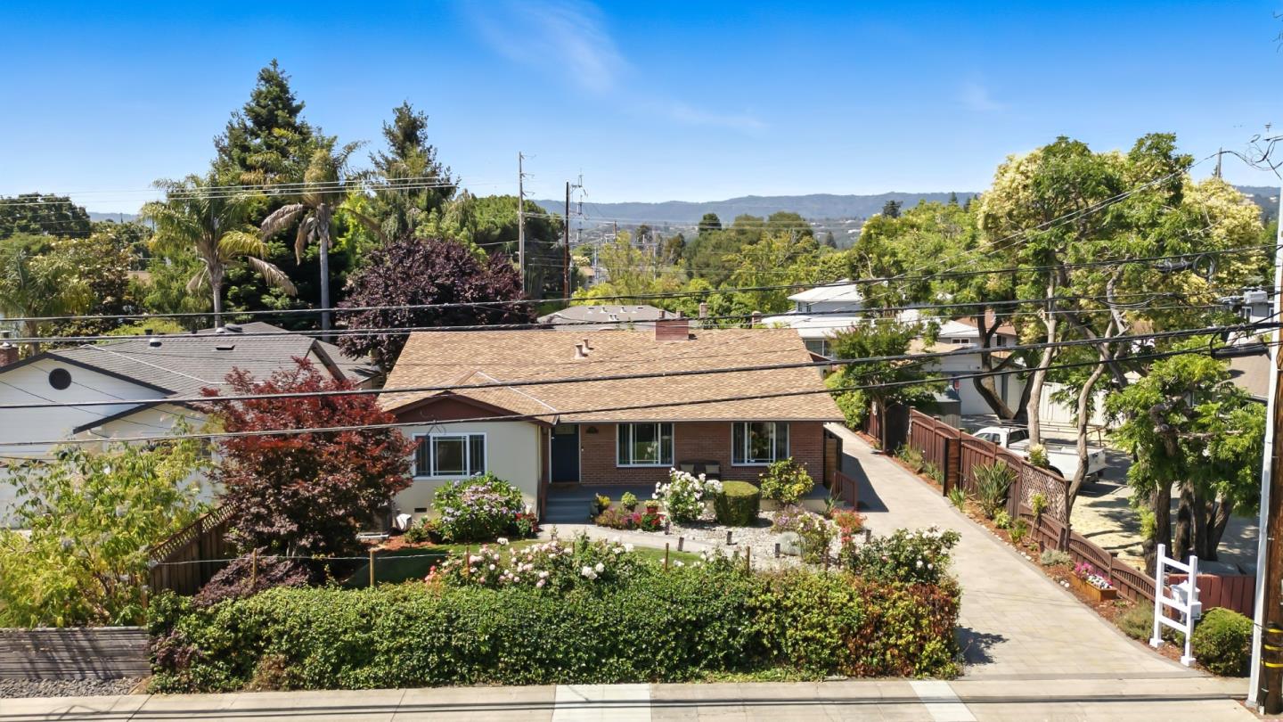 Detail Gallery Image 34 of 39 For 1640 Kentfield Ave, Redwood City,  CA 94061 - 3 Beds | 2 Baths