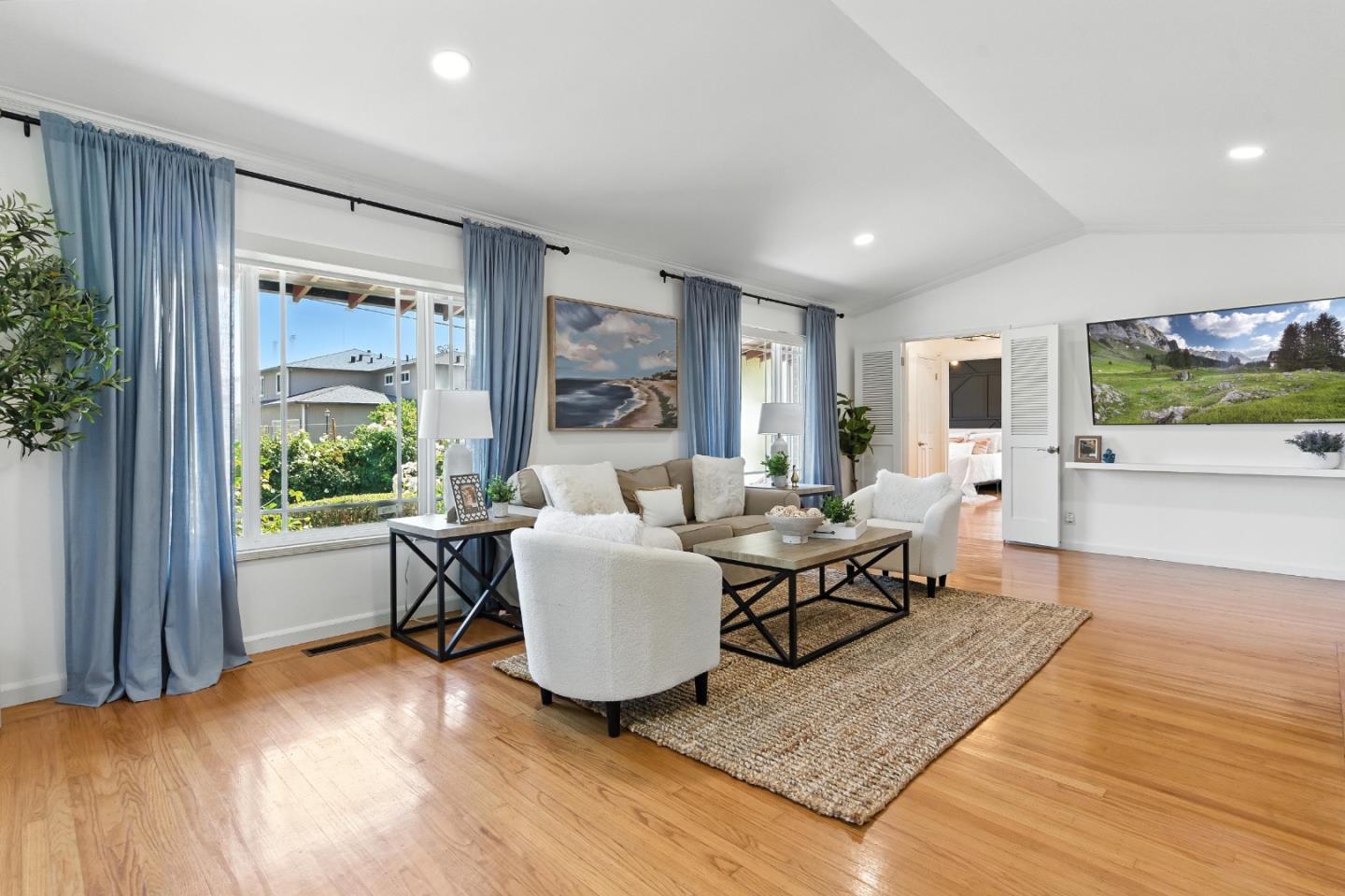 Detail Gallery Image 9 of 39 For 1640 Kentfield Ave, Redwood City,  CA 94061 - 3 Beds | 2 Baths