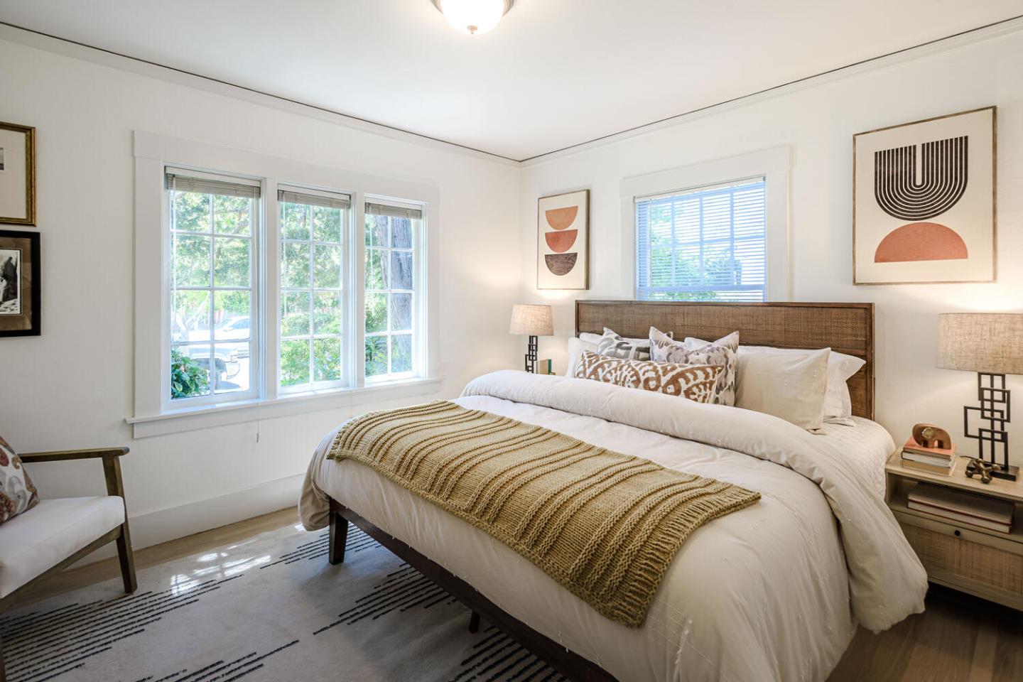 Detail Gallery Image 15 of 26 For 1124 Vancouver Ave, Burlingame,  CA 94010 - 2 Beds | 1 Baths