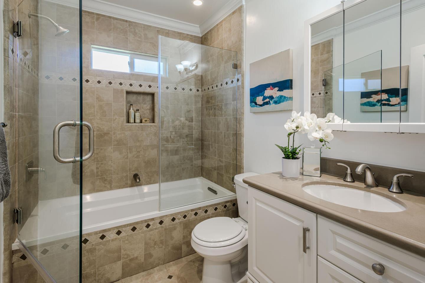 Detail Gallery Image 16 of 26 For 1124 Vancouver Ave, Burlingame,  CA 94010 - 2 Beds | 1 Baths