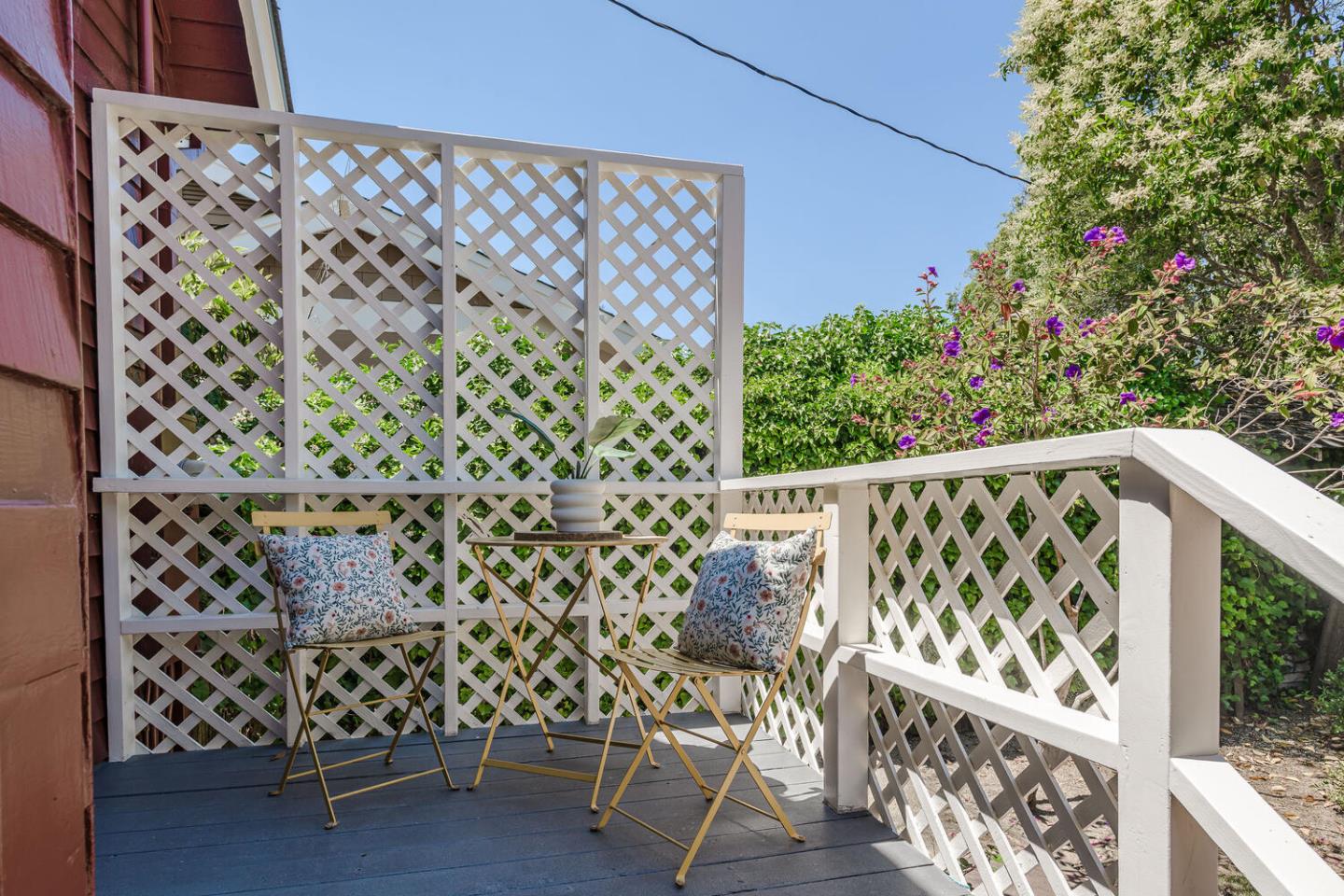 Detail Gallery Image 17 of 26 For 1124 Vancouver Ave, Burlingame,  CA 94010 - 2 Beds | 1 Baths