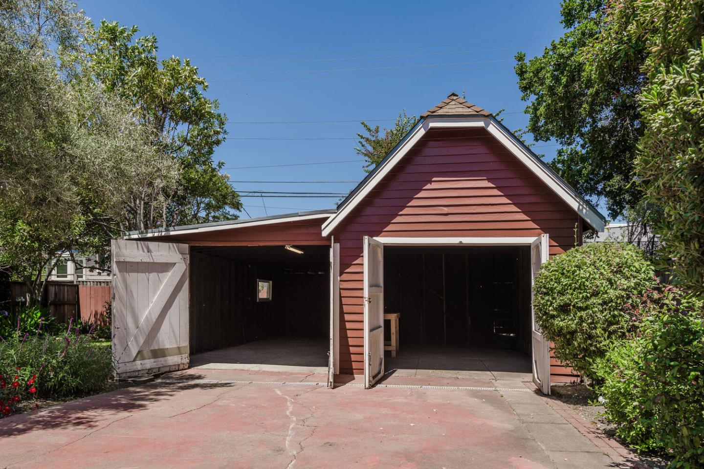 Detail Gallery Image 21 of 26 For 1124 Vancouver Ave, Burlingame,  CA 94010 - 2 Beds | 1 Baths