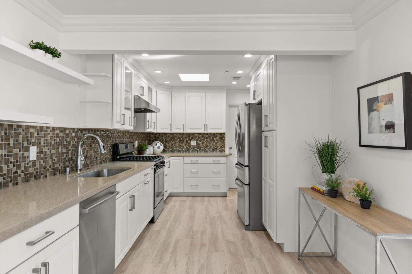 Detail Gallery Image 7 of 22 For 3818 Casanova Dr, San Mateo,  CA 94403 - 3 Beds | 2 Baths