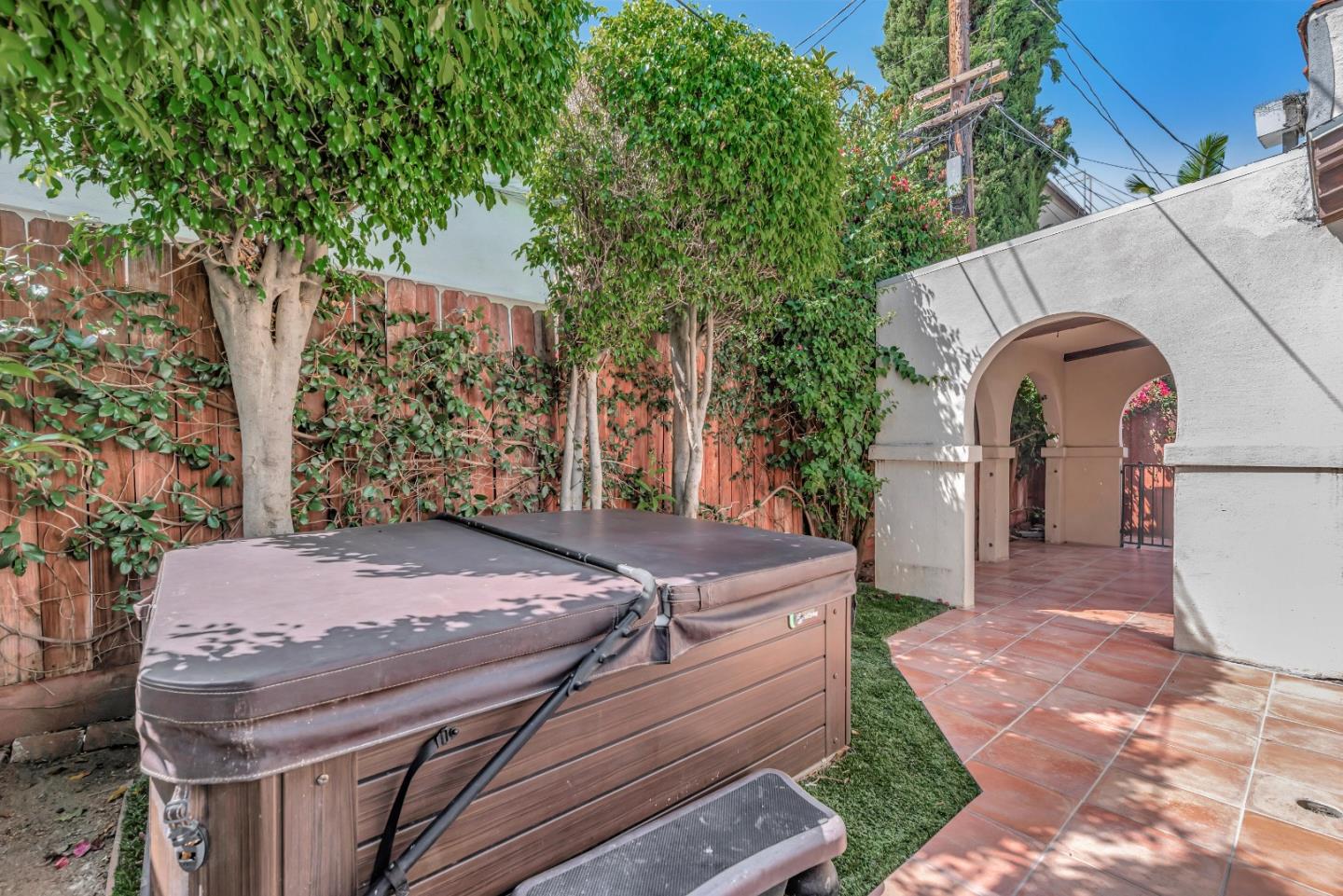 Detail Gallery Image 16 of 17 For 7262 Willoughby Ave, Los Angeles,  CA 90046 - 2 Beds | 2 Baths