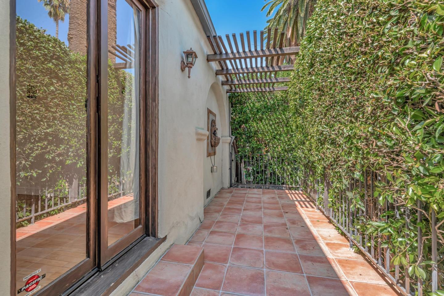 Detail Gallery Image 17 of 17 For 7262 Willoughby Ave, Los Angeles,  CA 90046 - 2 Beds | 2 Baths