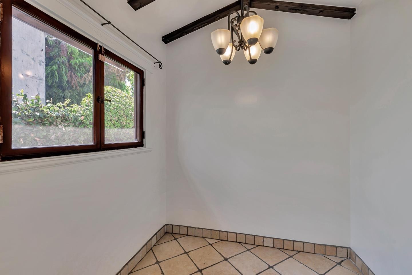 Detail Gallery Image 9 of 17 For 7262 Willoughby Ave, Los Angeles,  CA 90046 - 2 Beds | 2 Baths