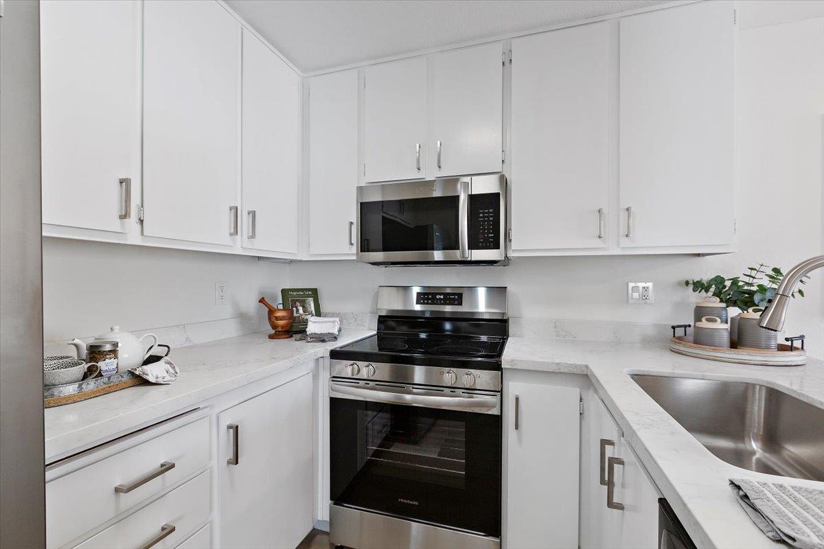 Detail Gallery Image 7 of 19 For 3583 Ivalynn Pl, San Jose,  CA 95132 - 1 Beds | 1 Baths
