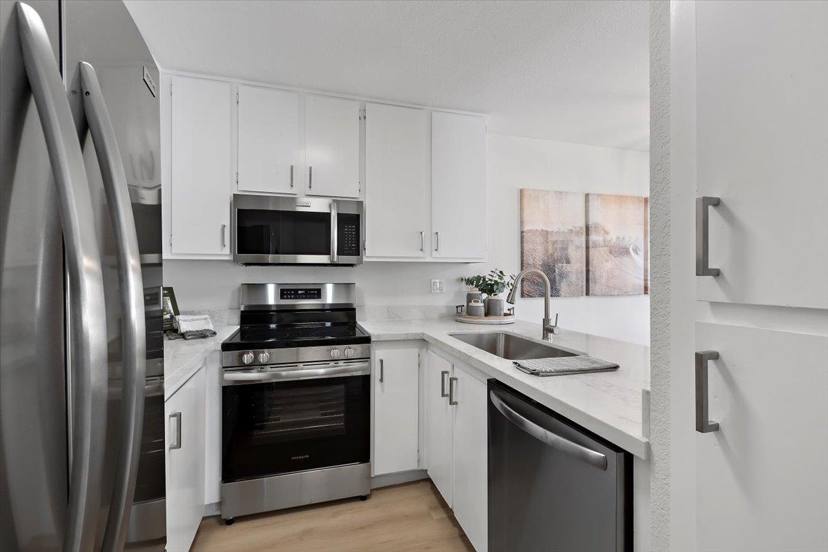 Detail Gallery Image 9 of 19 For 3583 Ivalynn Pl, San Jose,  CA 95132 - 1 Beds | 1 Baths