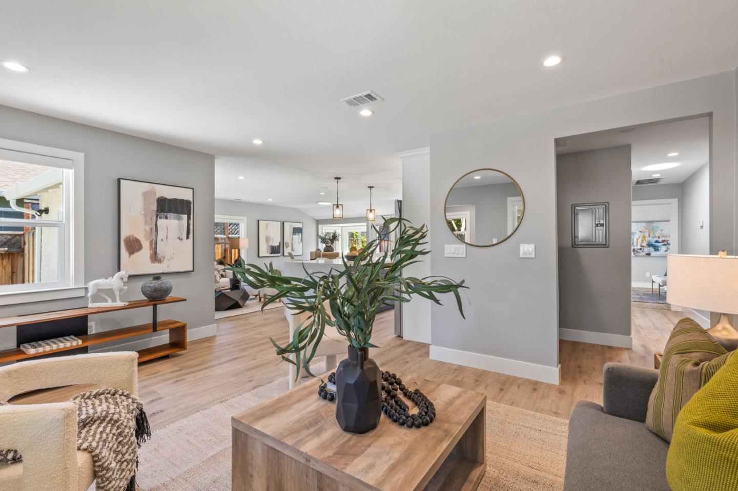 Detail Gallery Image 3 of 23 For 1829 Bird Ave, San Jose,  CA 95125 - 3 Beds | 2 Baths