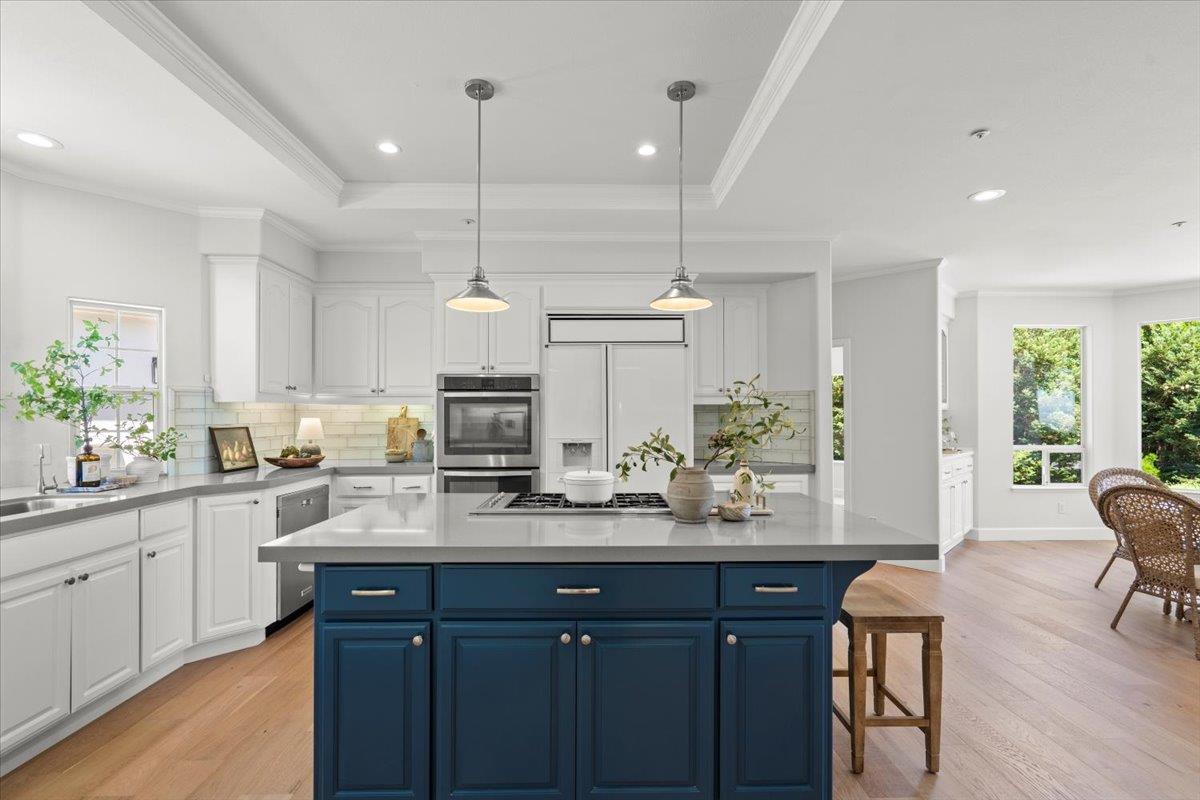 Detail Gallery Image 15 of 44 For 8710 Wild Iris Dr, Gilroy,  CA 95020 - 4 Beds | 3/2 Baths