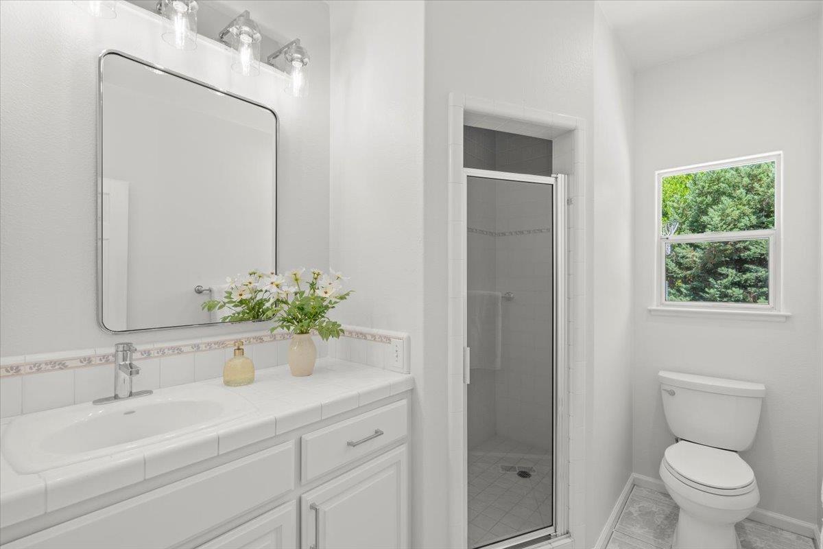 Detail Gallery Image 20 of 44 For 8710 Wild Iris Dr, Gilroy,  CA 95020 - 4 Beds | 3/2 Baths