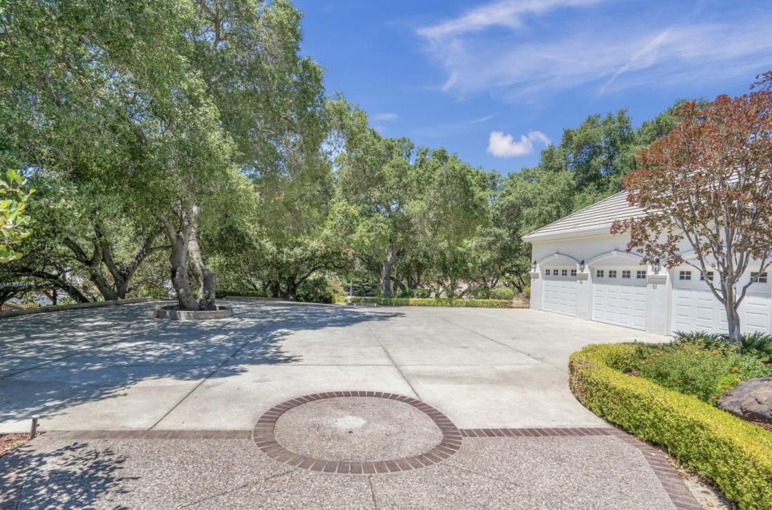 Detail Gallery Image 3 of 44 For 8710 Wild Iris Dr, Gilroy,  CA 95020 - 4 Beds | 3/2 Baths