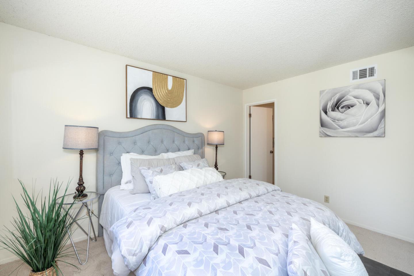 Detail Gallery Image 28 of 37 For 327 Chesapeake Ave, Foster City,  CA 94404 - 4 Beds | 2 Baths