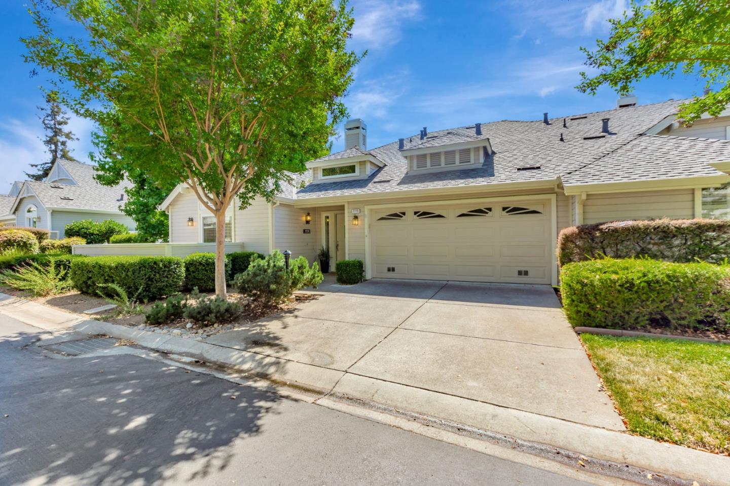 Detail Gallery Image 3 of 47 For 7775 Beltane Dr, San Jose,  CA 95135 - 2 Beds | 2 Baths