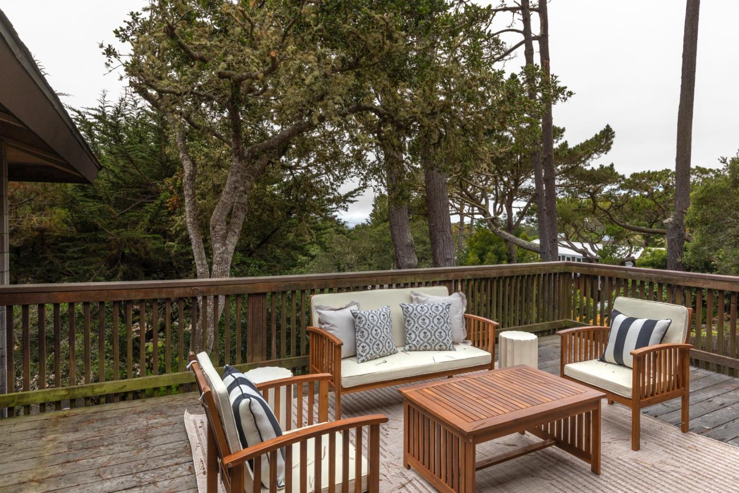 Detail Gallery Image 11 of 37 For 4154 Sunridge Rd, Pebble Beach,  CA 93953 - 3 Beds | 2 Baths