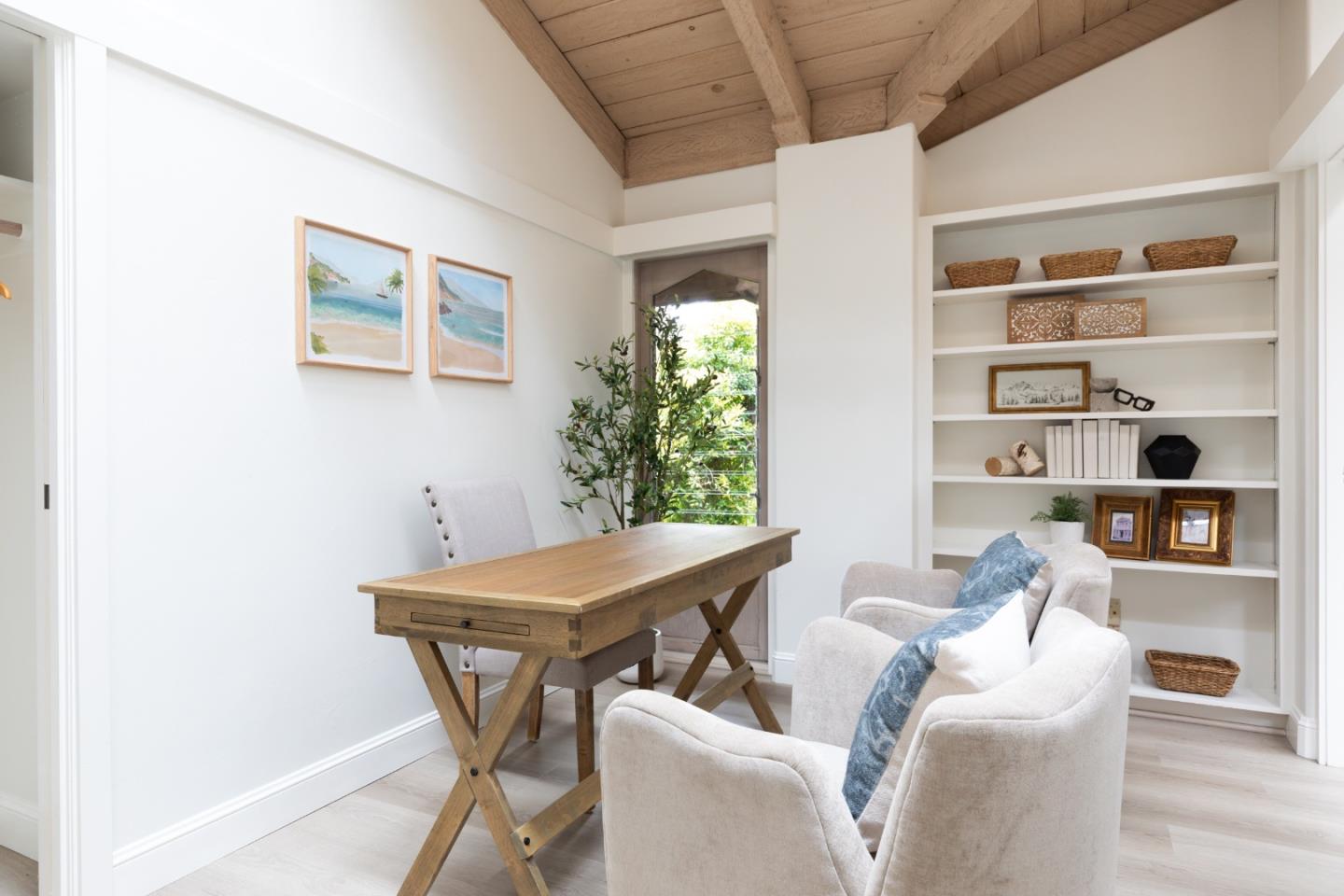 Detail Gallery Image 18 of 37 For 4154 Sunridge Rd, Pebble Beach,  CA 93953 - 3 Beds | 2 Baths