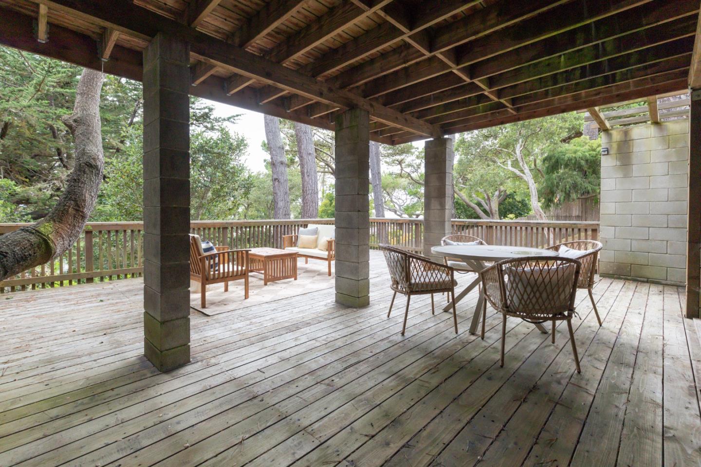 Detail Gallery Image 29 of 37 For 4154 Sunridge Rd, Pebble Beach,  CA 93953 - 3 Beds | 2 Baths