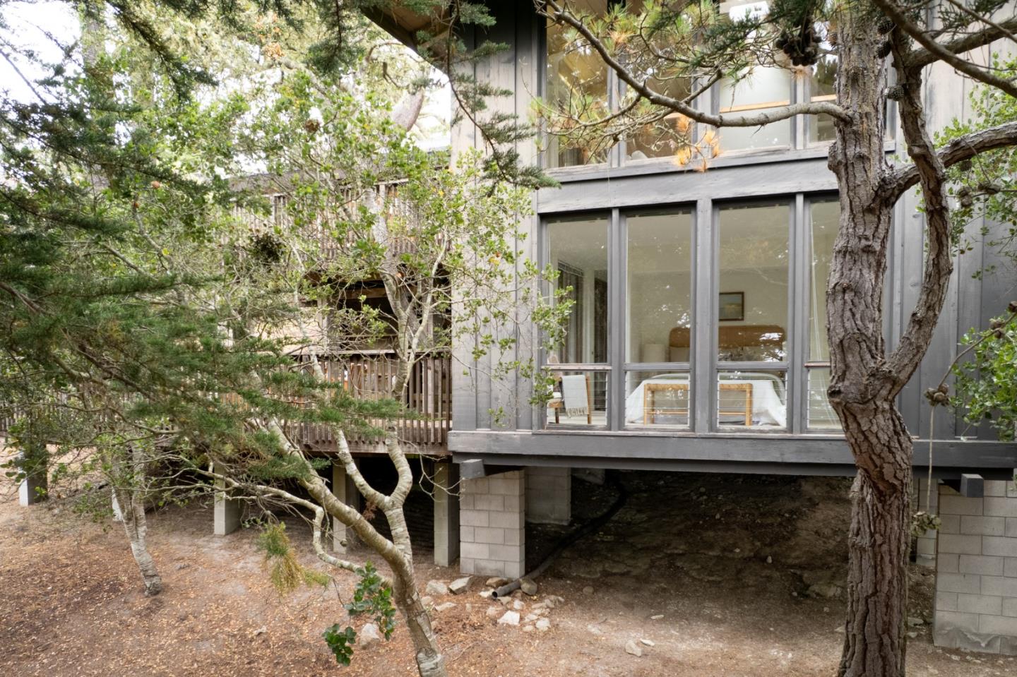 Detail Gallery Image 33 of 37 For 4154 Sunridge Rd, Pebble Beach,  CA 93953 - 3 Beds | 2 Baths