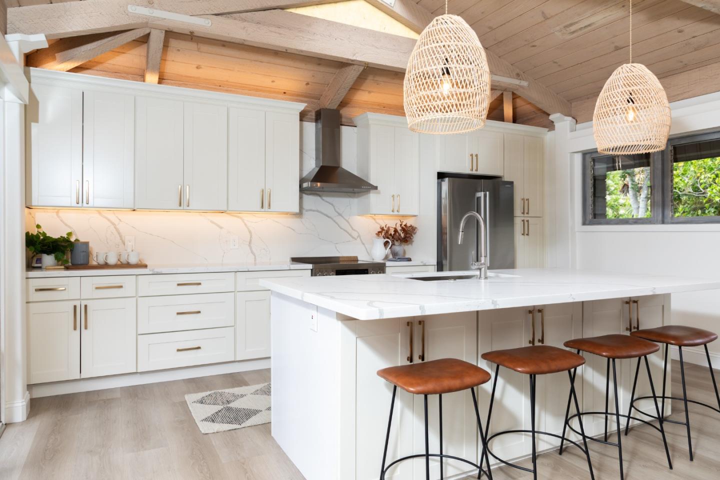 Detail Gallery Image 6 of 37 For 4154 Sunridge Rd, Pebble Beach,  CA 93953 - 3 Beds | 2 Baths