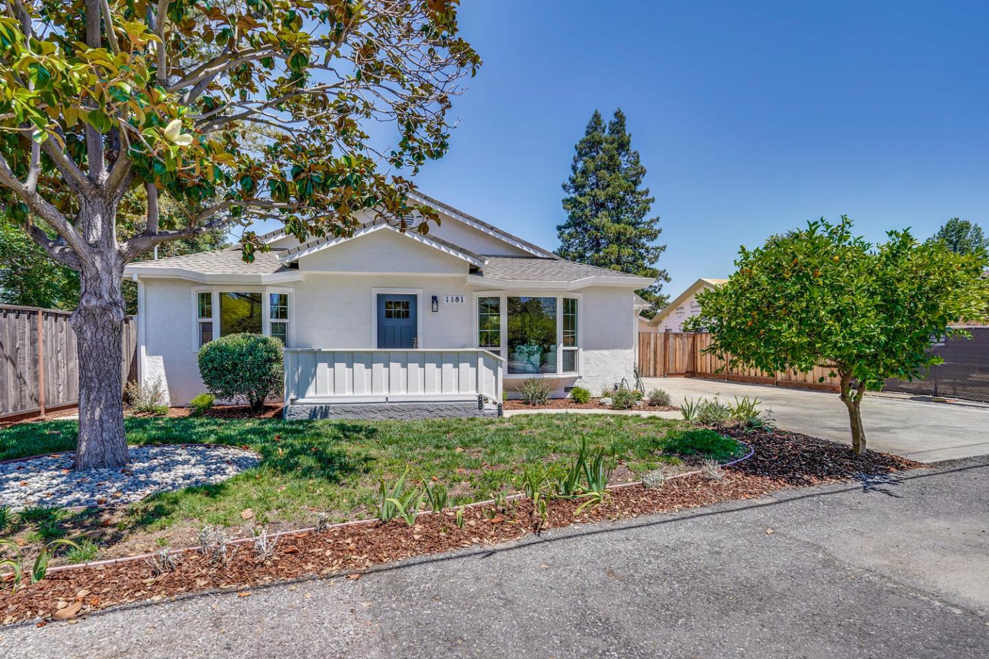 Detail Gallery Image 2 of 46 For 1181 Steinway Ave, Campbell,  CA 95008 - 5 Beds | 3/1 Baths