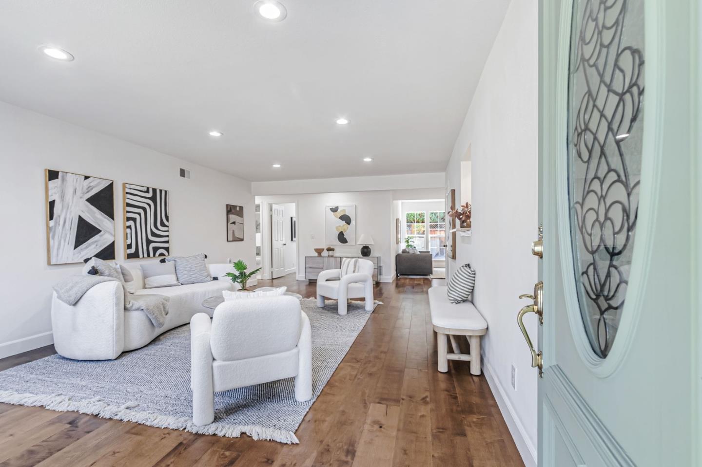 Detail Gallery Image 3 of 45 For 719 Choctaw Dr, San Jose,  CA 95123 - 3 Beds | 2 Baths