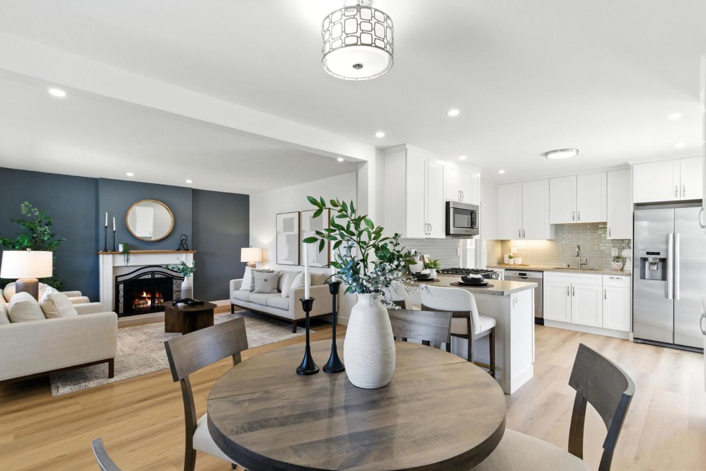 Detail Gallery Image 12 of 46 For 417 Hiller St, Belmont,  CA 94002 - 3 Beds | 1 Baths