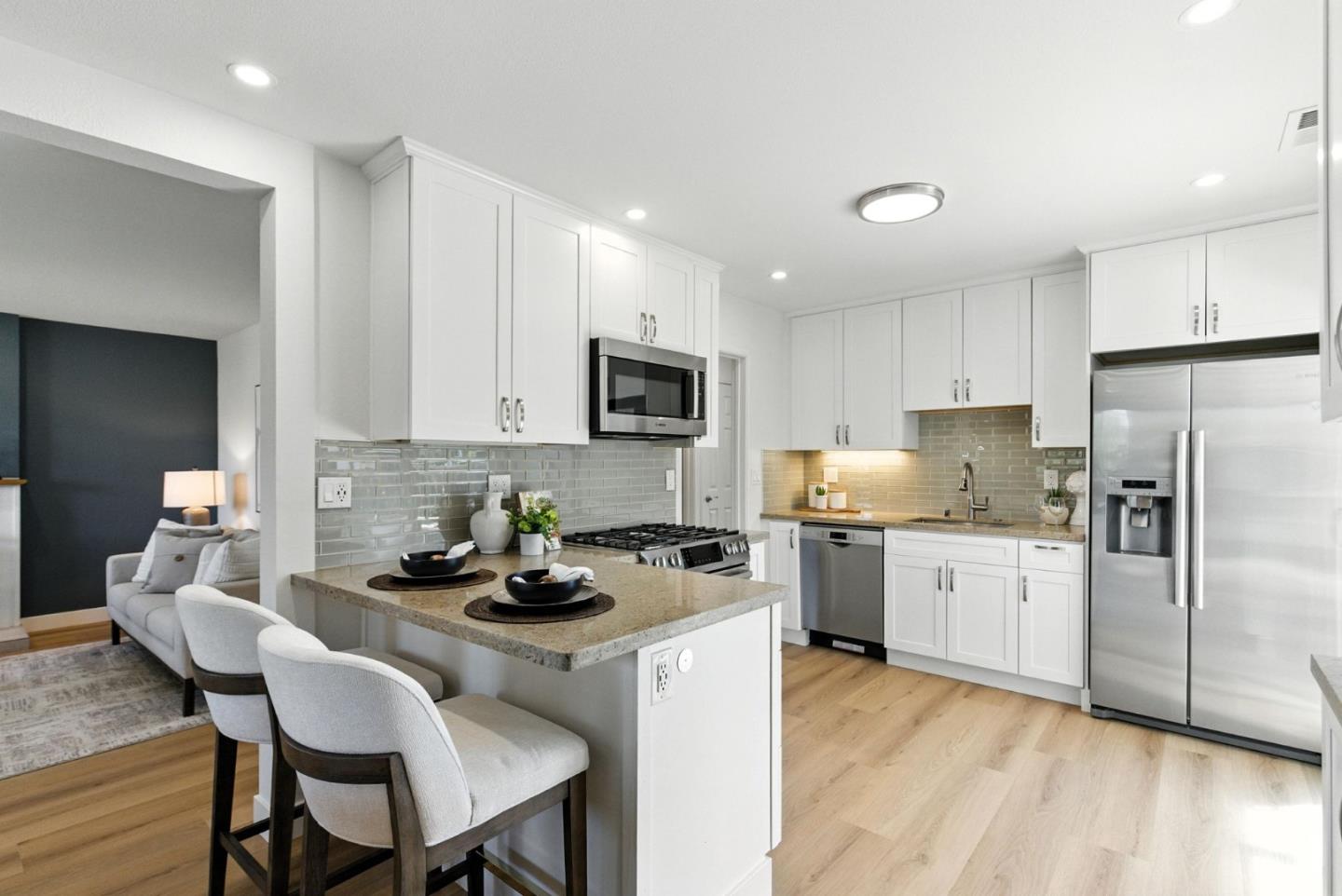 Detail Gallery Image 18 of 46 For 417 Hiller St, Belmont,  CA 94002 - 3 Beds | 1 Baths