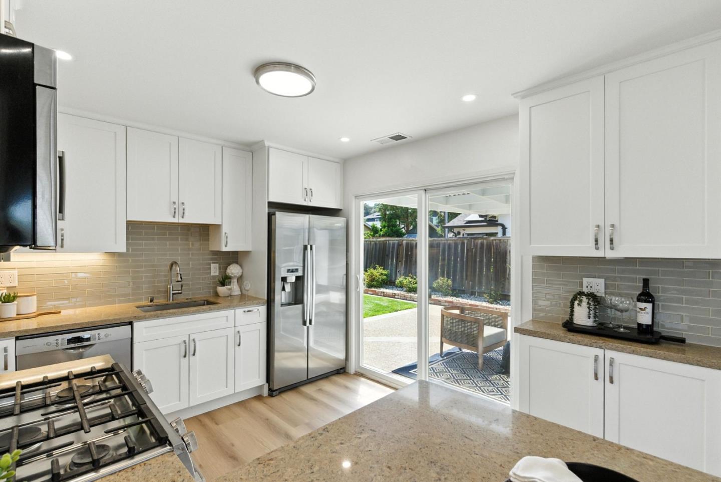 Detail Gallery Image 19 of 46 For 417 Hiller St, Belmont,  CA 94002 - 3 Beds | 1 Baths