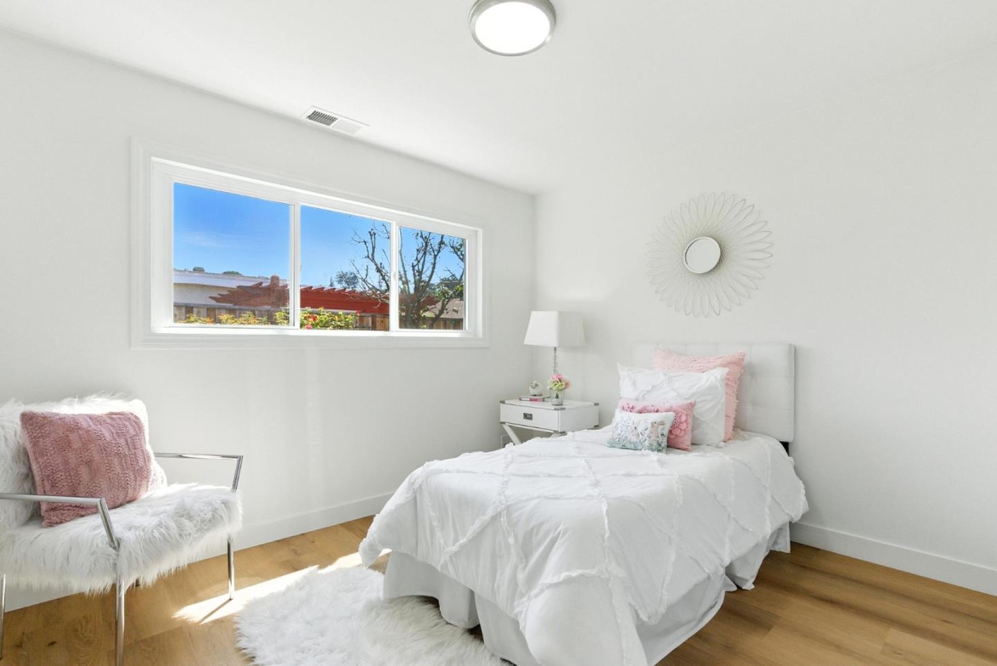 Detail Gallery Image 25 of 46 For 417 Hiller St, Belmont,  CA 94002 - 3 Beds | 1 Baths