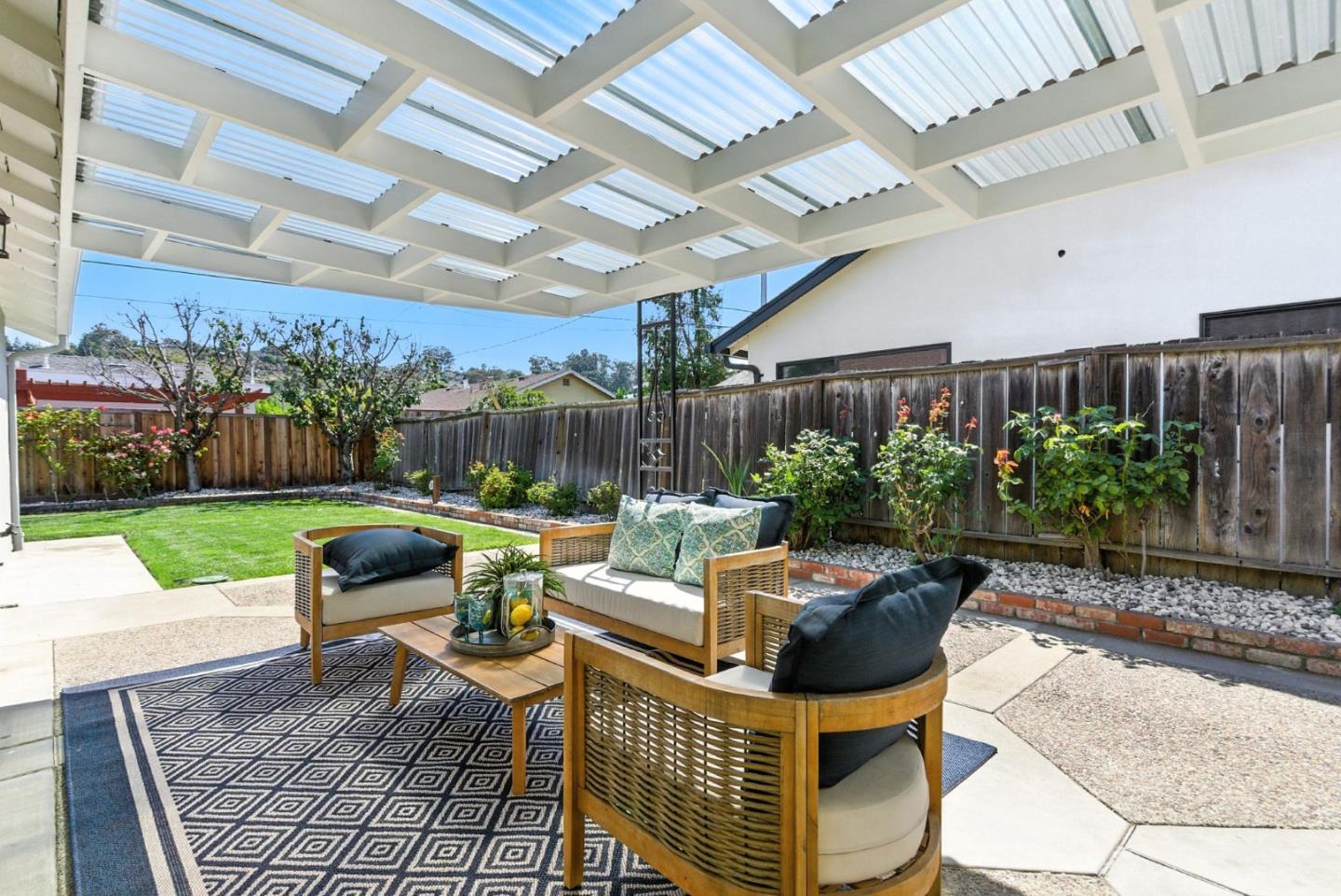 Detail Gallery Image 33 of 46 For 417 Hiller St, Belmont,  CA 94002 - 3 Beds | 1 Baths