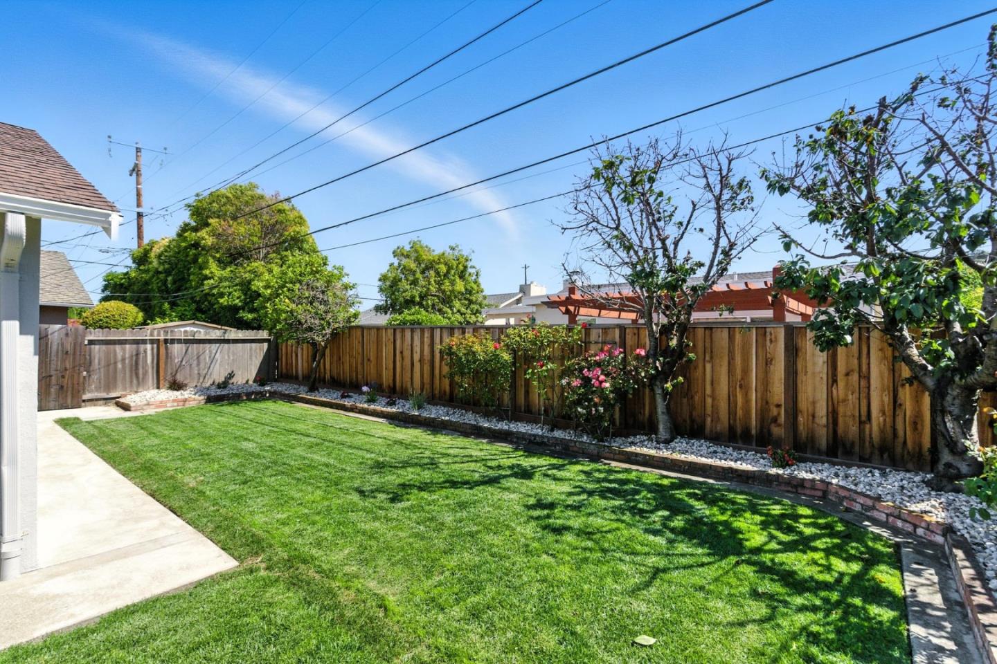 Detail Gallery Image 36 of 46 For 417 Hiller St, Belmont,  CA 94002 - 3 Beds | 1 Baths