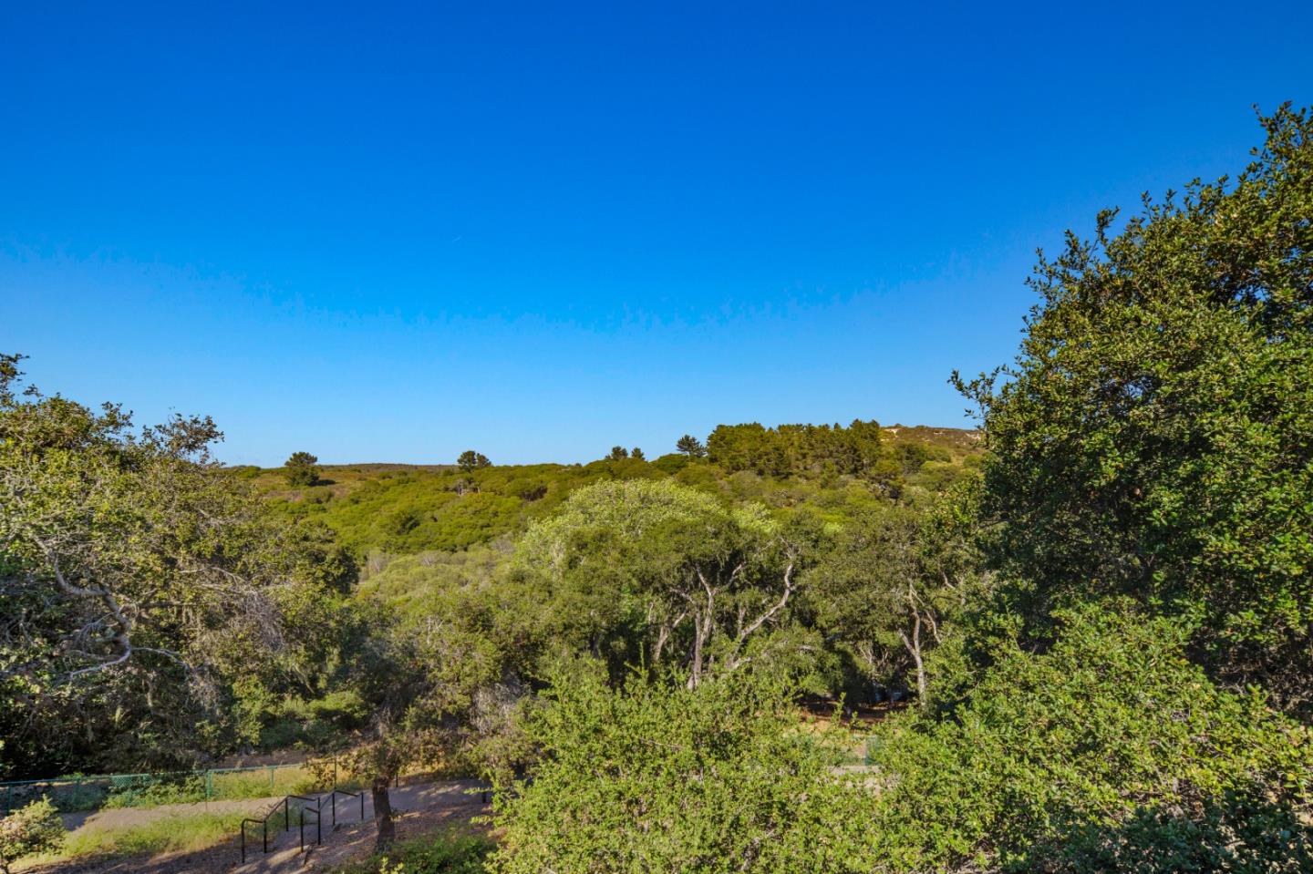 Detail Gallery Image 20 of 23 For 410 Pheasant Ridge Rd, Del Rey Oaks,  CA 93940 - 2 Beds | 2 Baths