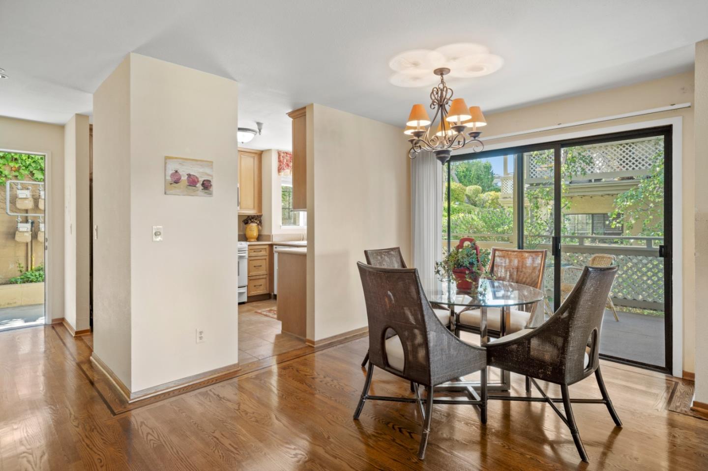 Detail Gallery Image 4 of 23 For 410 Pheasant Ridge Rd, Del Rey Oaks,  CA 93940 - 2 Beds | 2 Baths
