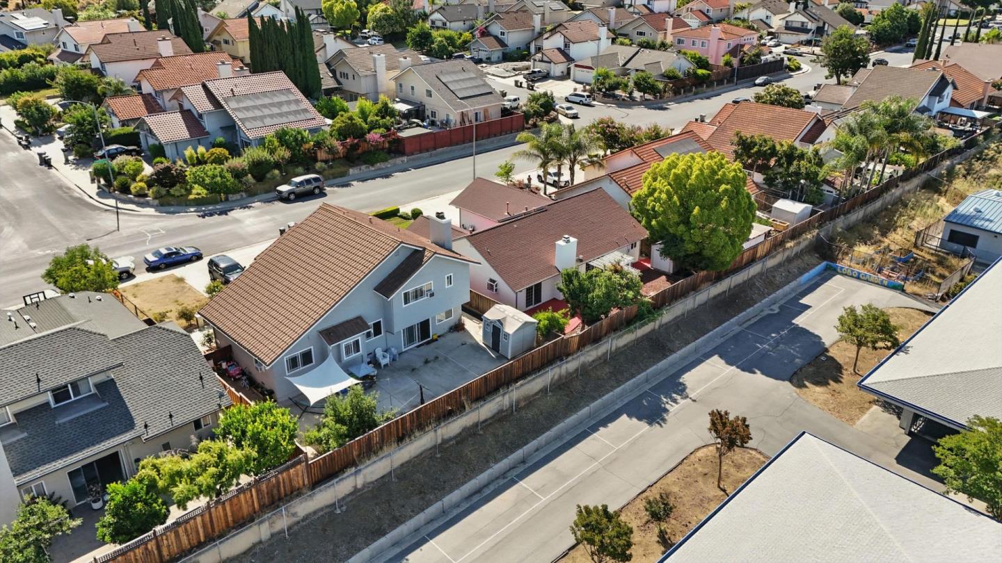 Detail Gallery Image 11 of 43 For 3125 Oakgate Way, San Jose,  CA 95148 - 3 Beds | 2 Baths