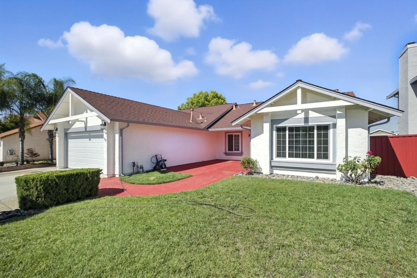 Detail Gallery Image 2 of 43 For 3125 Oakgate Way, San Jose,  CA 95148 - 3 Beds | 2 Baths