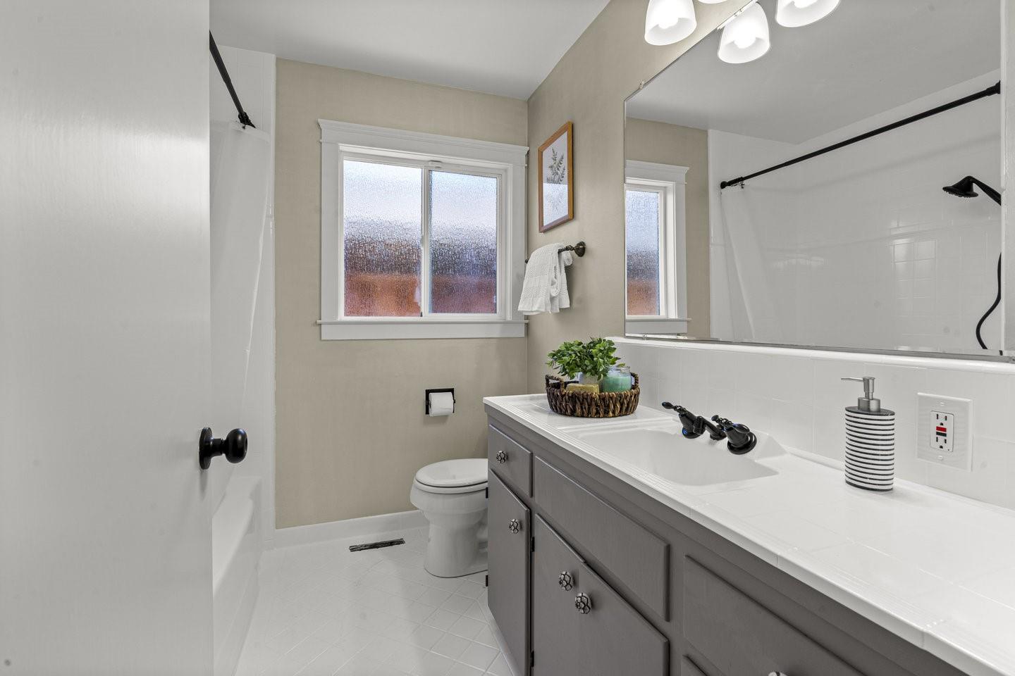 Detail Gallery Image 31 of 49 For 910 Monica Ln, Campbell,  CA 95008 - 3 Beds | 2 Baths